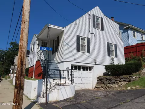 19 Elm St, Adams, MA 01220