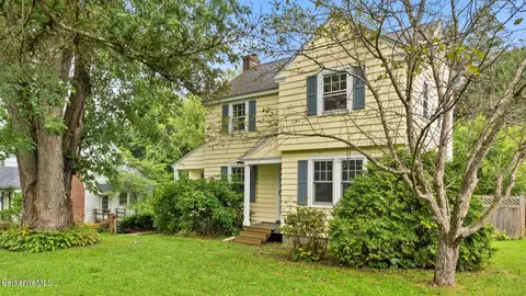 43 Roselyn Dr, Pittsfield, MA 01201