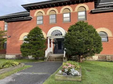60 North St #14, Dalton, MA 01226
