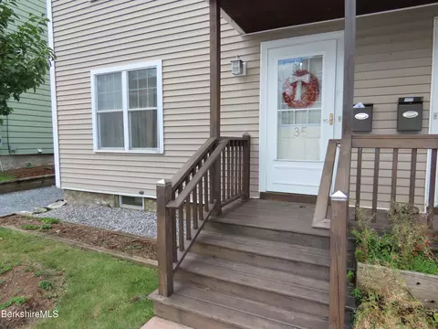 35 Taft St, North Adams, MA 01247
