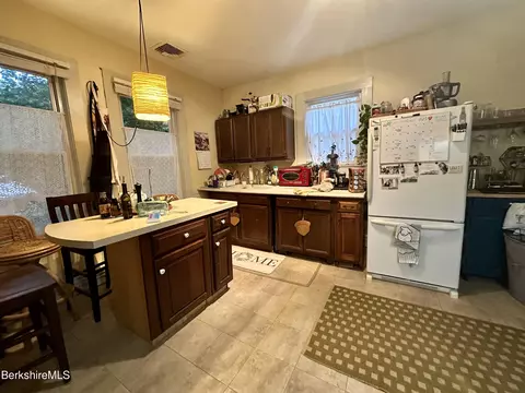 170 Appleton Ave, Pittsfield, MA 01201 photo 24