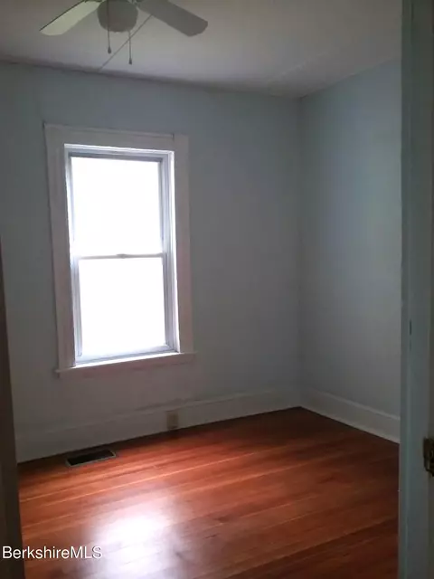 170 Appleton Ave, Pittsfield, MA 01201 photo 12