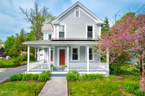 20 Linden St, Williamstown, MA 01267