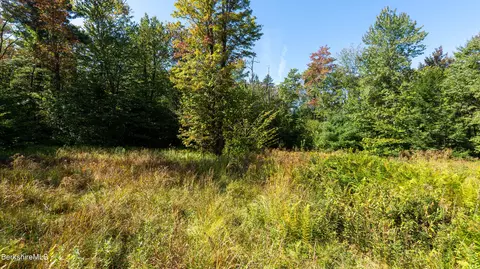 214-87 Long Bow Ln W, Becket, MA 01223 photo 6