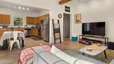 24 Cactus St, Sheffield, MA 01257 photo 5