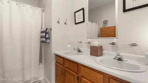 24 Cactus St, Sheffield, MA 01257 photo 14