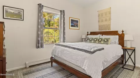 24 Cactus St, Sheffield, MA 01257 photo 13