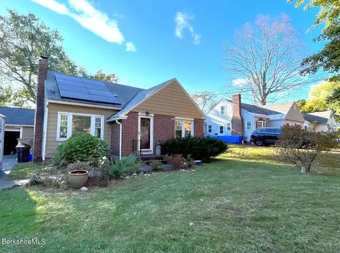 93 Windsor Ave, Pittsfield, MA 01201