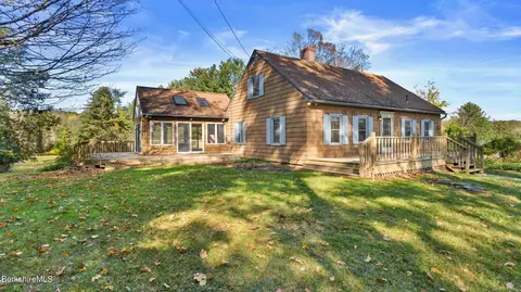 395 Churchill St, Pittsfield, MA 01201