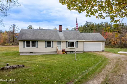 746 Brewer Hill Rd, Great Barrington, MA 01230