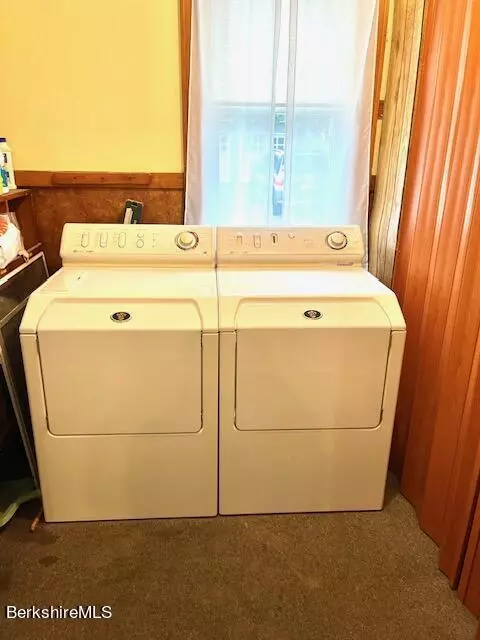 44 Pine St, Pittsfield, MA 01201 photo 8