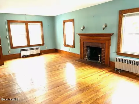 44 Pine St, Pittsfield, MA 01201 photo 6