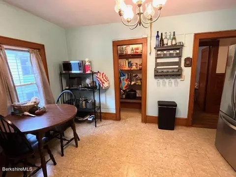 44 Pine St, Pittsfield, MA 01201 photo 17