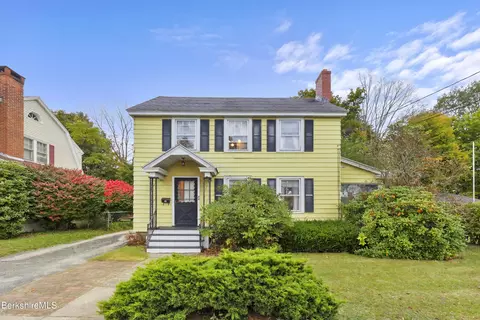 28 Dorchester Ave, Pittsfield, MA 01201