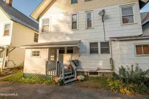 263 Pecks Rd, Pittsfield, MA 01201