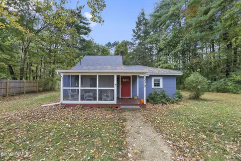 272 Clayton Rd, Sheffield, MA 01222