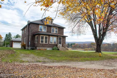 11 Boison St, Pittsfield, MA 01201