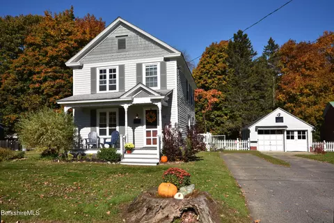 45 Deming St, Dalton, MA 01226
