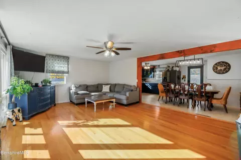 40 Debra Ave, Lee, MA 01238 photo 4