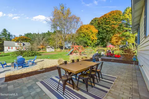 40 Debra Ave, Lee, MA 01238 photo 31