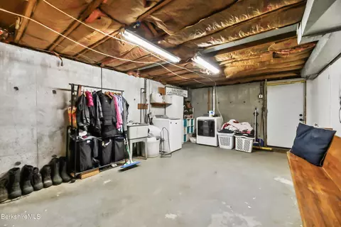 40 Debra Ave, Lee, MA 01238 photo 25