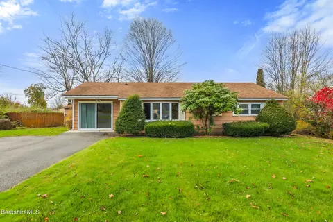 19 Eleanor Rd, Dalton, MA 01226