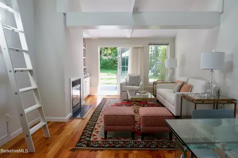 72 Interlaken Rd # 1, Stockbridge, MA 01262