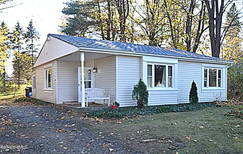 1189 West St, Pittsfield, MA 01201