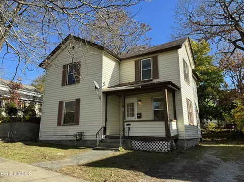 88 Daniels Ave, Pittsfield, MA 01201
