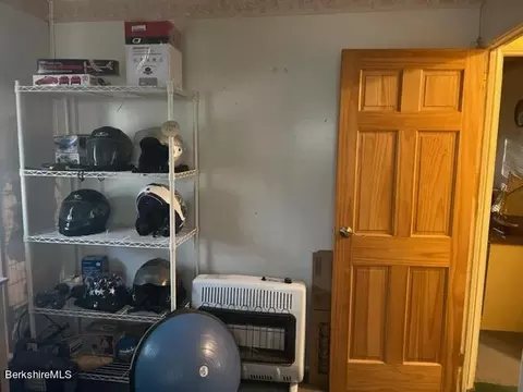 704 S Main St, Sheffield, MA 01257 photo 8