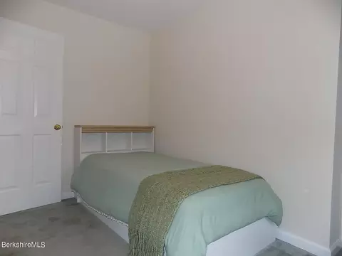 190 E Center St, Lee, MA 01238 photo 28