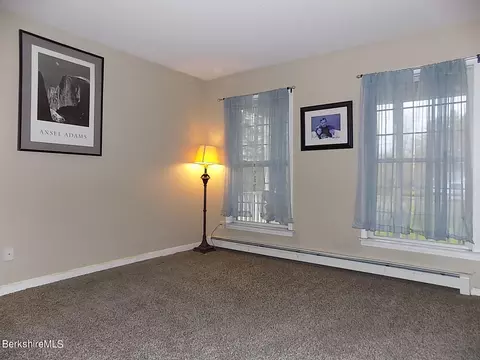 190 E Center St, Lee, MA 01238 photo 10