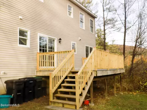 190 E Center St, Lee, MA 01238 photo 31