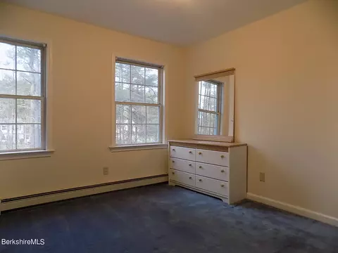 190 E Center St, Lee, MA 01238 photo 23