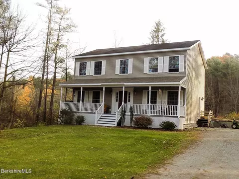 190 E Center St, Lee, MA 01238