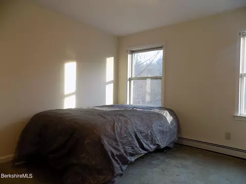 190 E Center St, Lee, MA 01238 photo 22