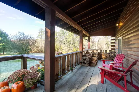 647 Silver St, Sheffield, MA 01257 photo 8