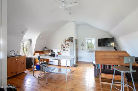 647 Silver St, Sheffield, MA 01257 photo 30