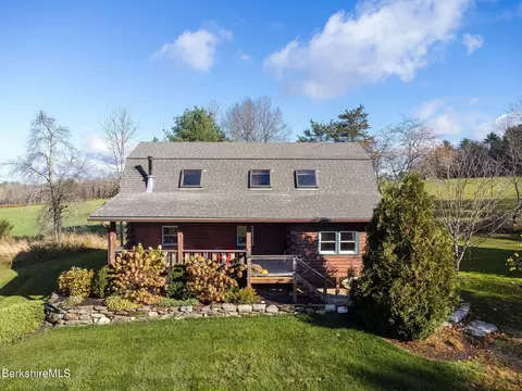 647 Silver St, Sheffield, MA 01257 photo 2