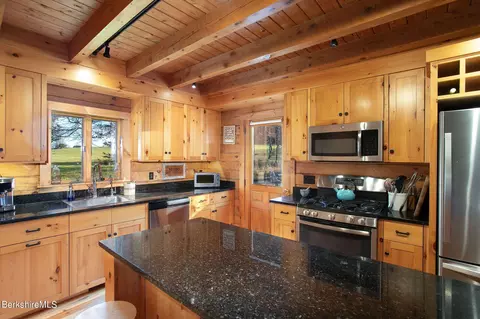647 Silver St, Sheffield, MA 01257 photo 12