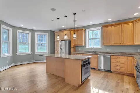 7 Ash Ln, Peru, MA 01235 photo 17
