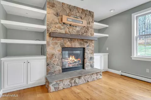7 Ash Ln, Peru, MA 01235 photo 18