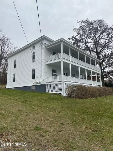 1784 Ny-9j, Stuyvesant, NY 12173