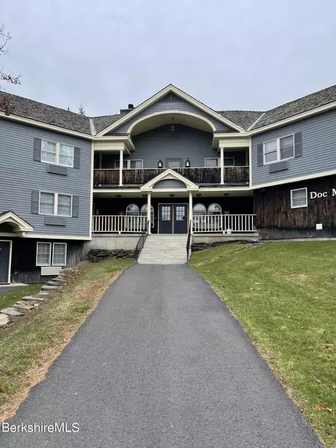37 Corey Rd #816, Hancock, MA 01237