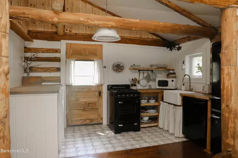 2399 Hancock Rd, Hancock, MA 01237 photo 12