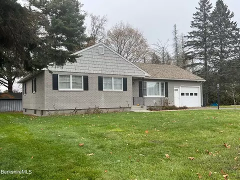 72 Wealthy Ave, Pittsfield, MA 01201