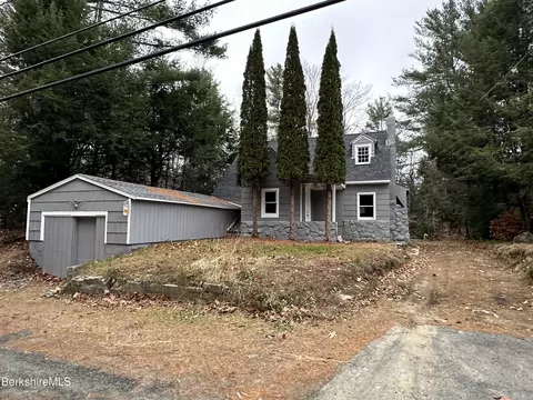 713 E Otis Rd, Otis, MA 01253