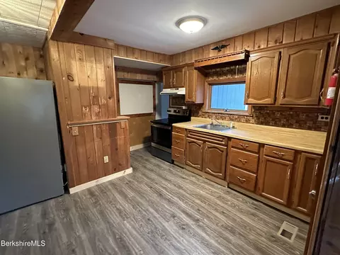 713 E Otis Rd, Otis, MA 01253 photo 11