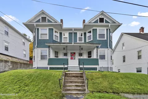 17-19 Richmond St, Adams, MA 01220
