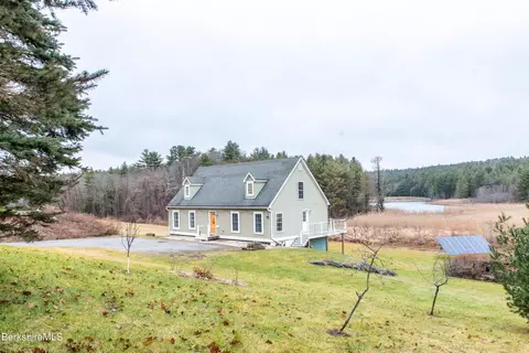 233 Hulett Hill Rd, Sheffield, MA 01257